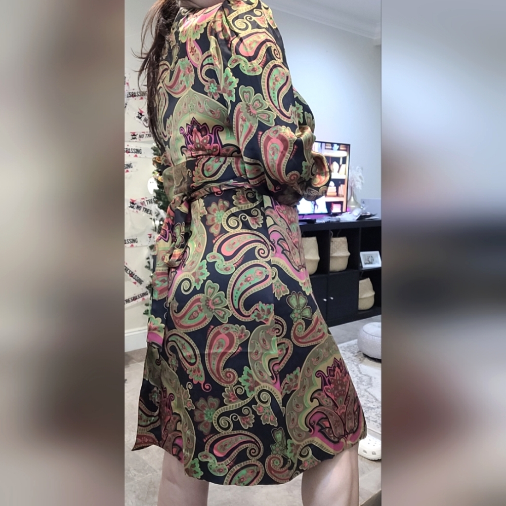 Wrap dress - Picture 3 of 3